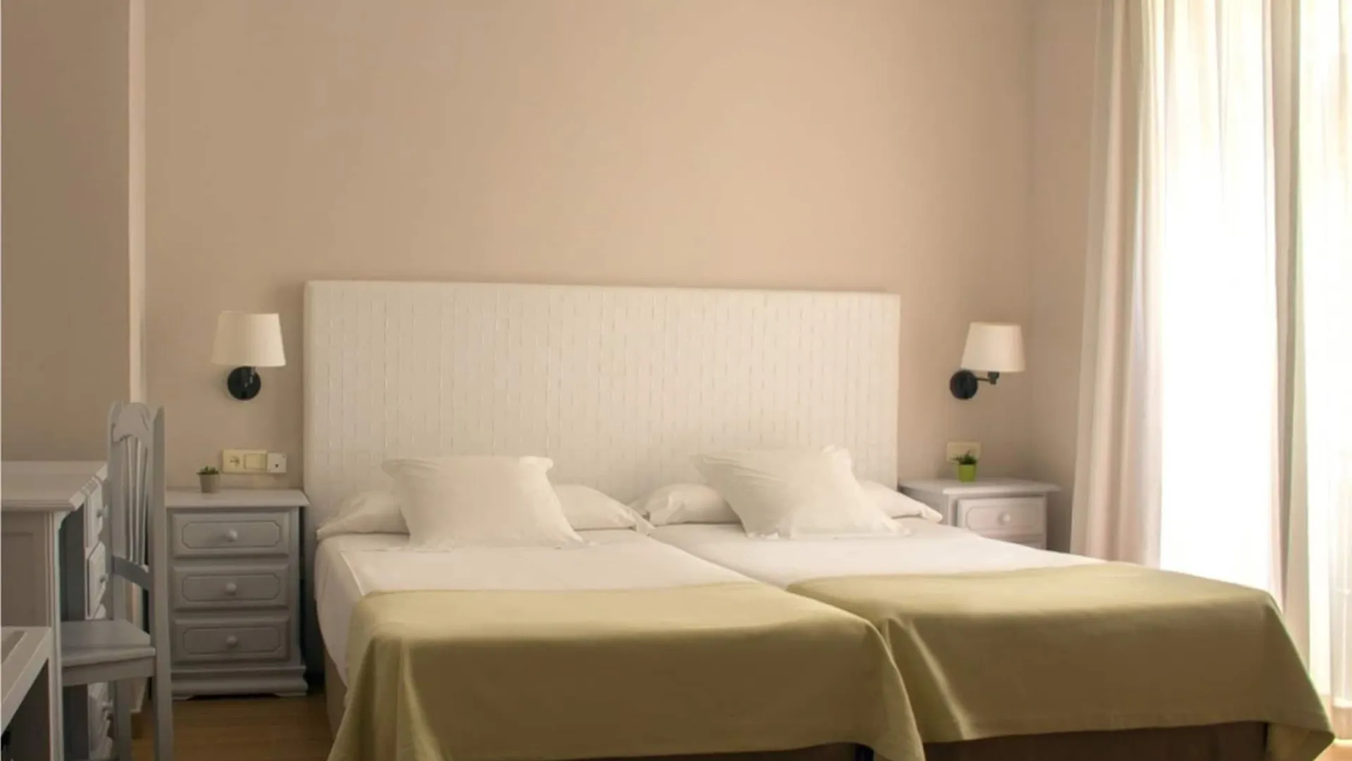 Hotel Venecia Malaga 3*,